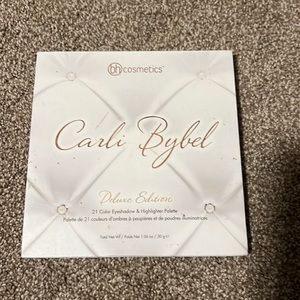 Carli Bybel Pallet